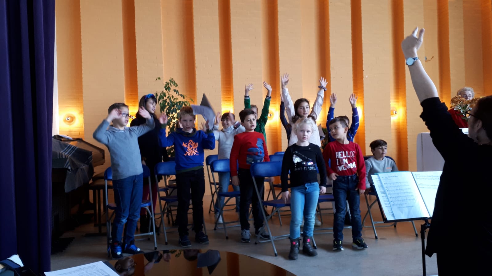 Kinderkoor De Zangertjesd van St. Jan van de Joannes de Doper parochie in Hoofddorp